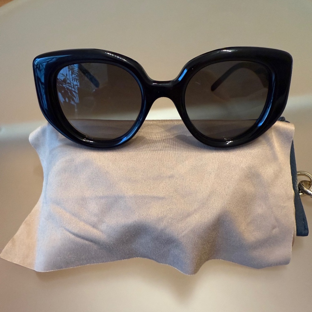 Loewe Curvy 49mm Gradient Butterfly Sunglasses SHINY BLACK / GRADIENT SMOKE